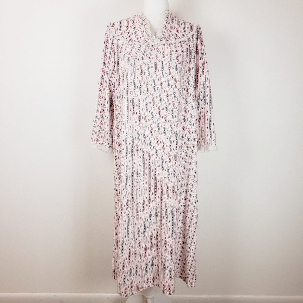 VTG Lanz of Salzburg White Cotton Microfloral Prairie Nightgown sz ~S